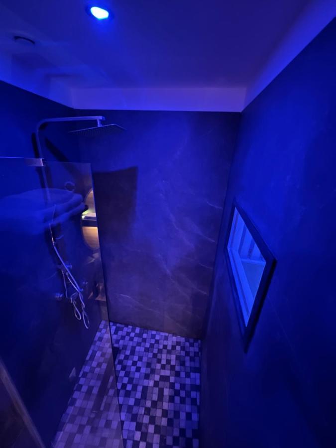 Appartamento Chic & Jacuzzi Givors Esterno foto